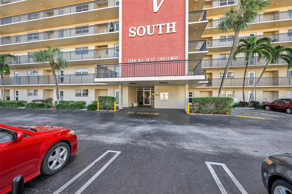 2350 NE 14th Street Causeway Pompano Beach FL 33062