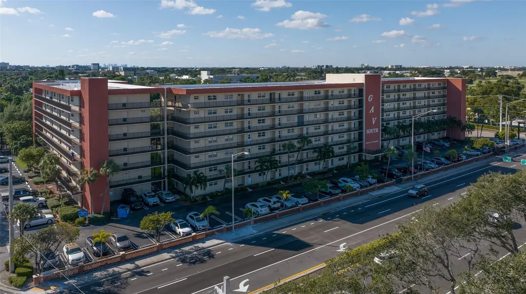 2350 NE 14th Street Causeway Pompano Beach FL 33062