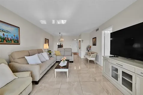 2350 NE 14th Street Causeway Pompano Beach FL 33062