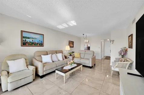 2350 NE 14th Street Causeway Pompano Beach FL 33062