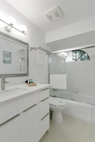 231 SE 8th Street Dania Beach FL 33004