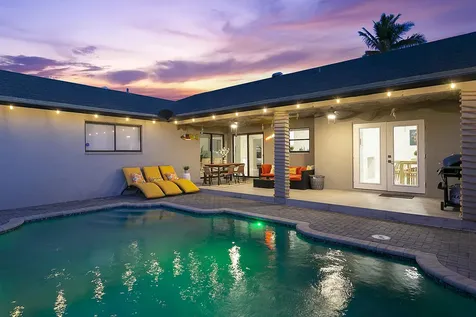 231 SE 8th Street Dania Beach FL 33004
