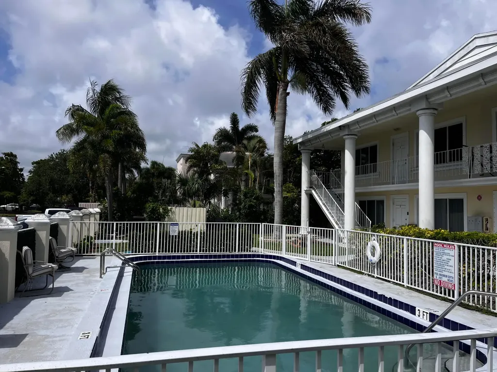 4529 NE 21st Avenue Fort Lauderdale FL 33308