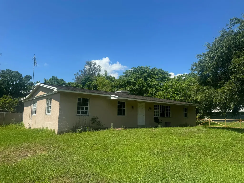 14242 SW 14th Street Davie FL 33325