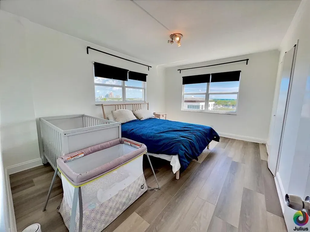 2555 NE 11th Street Fort Lauderdale FL 33304