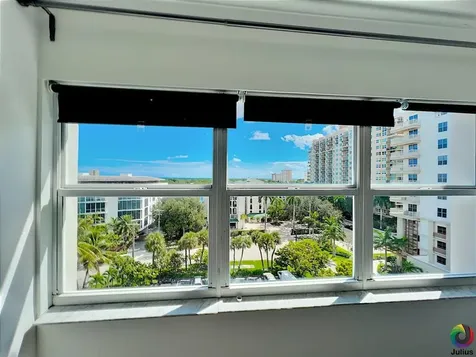 2555 NE 11th Street Fort Lauderdale FL 33304