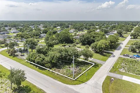 8315 102nd Avenue Vero Beach FL 32967