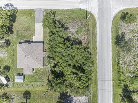 8315 102nd Avenue Vero Beach FL 32967