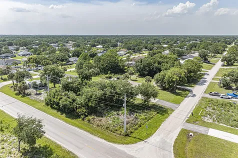 8315 102nd Avenue Vero Beach FL 32967
