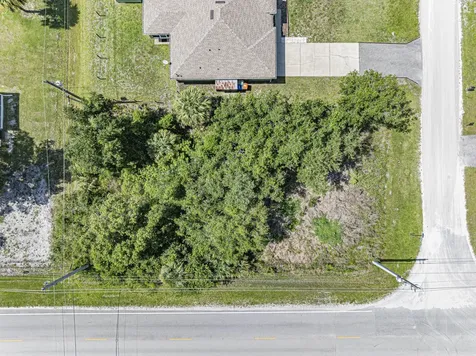 8315 102nd Avenue Vero Beach FL 32967
