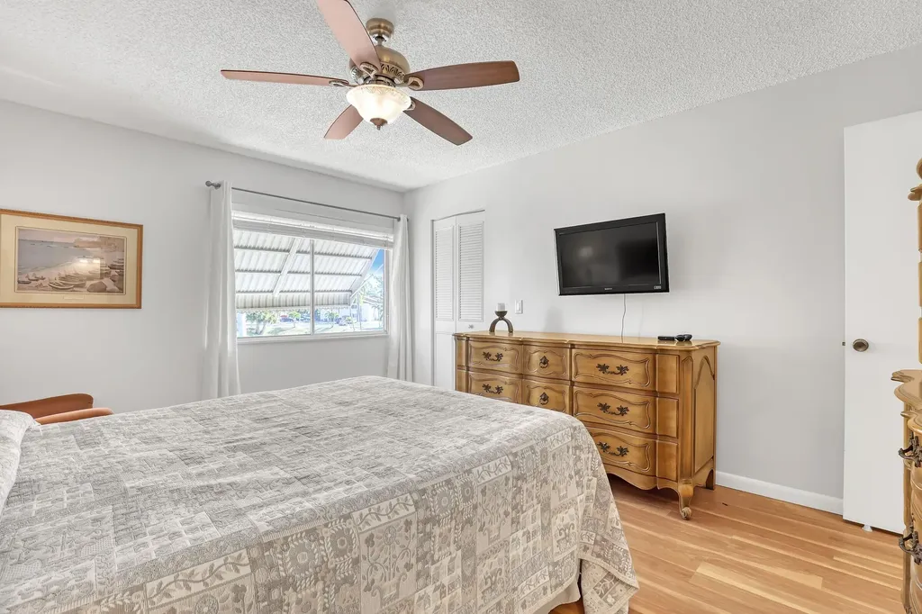 337 Pine Ridge Circle Greenacres FL 33463