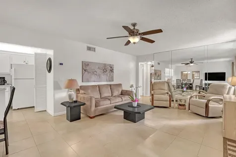 337 Pine Ridge Circle Greenacres FL 33463