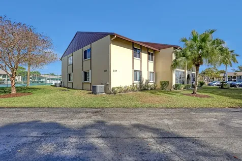 337 Pine Ridge Circle Greenacres FL 33463