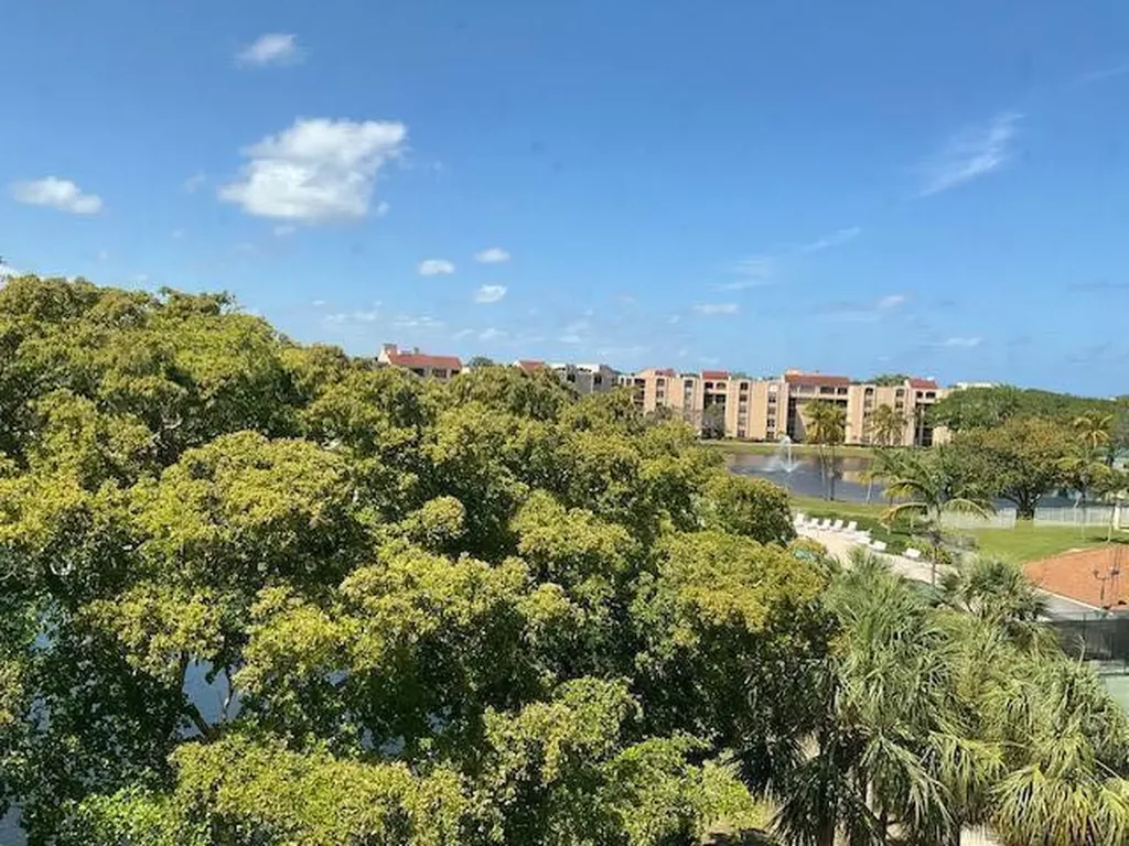 955 Dotterel Road Delray Beach FL 33444
