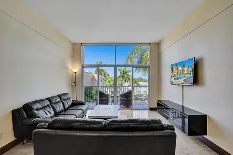 1350 SE 3rd Avenue Dania Beach FL 33004
