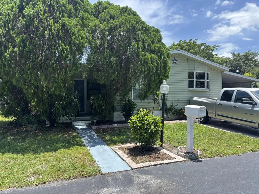 4520 NW 68th Place Coconut Creek FL 33073
