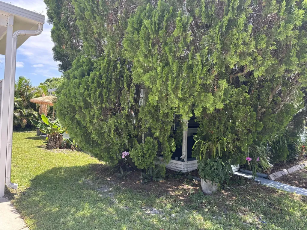 4520 NW 68th Place Coconut Creek FL 33073
