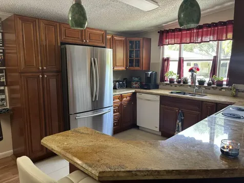 4520 NW 68th Place Coconut Creek FL 33073
