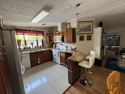 4520 NW 68th Place Coconut Creek FL 33073