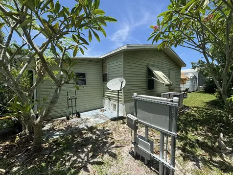 4520 NW 68th Place Coconut Creek FL 33073