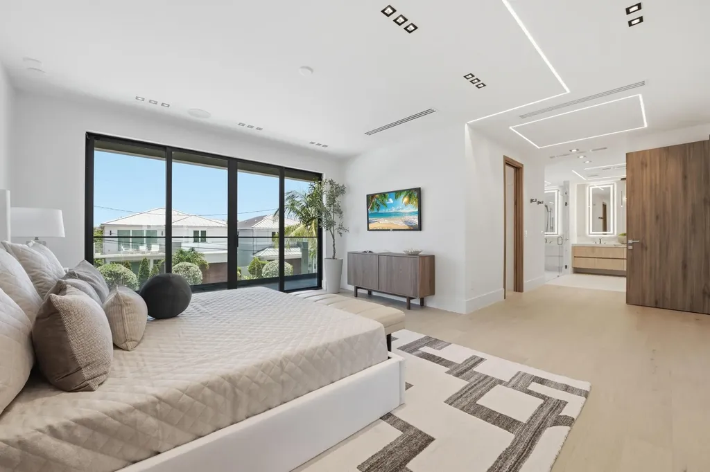 3209 NE 26th Street Fort Lauderdale FL 33305