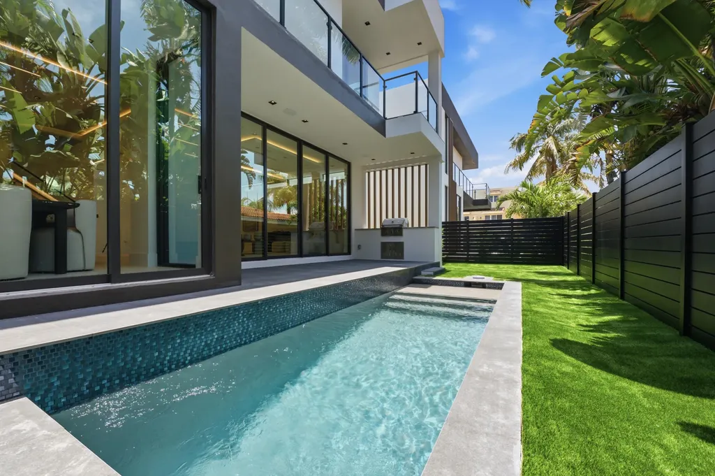 3209 NE 26th Street Fort Lauderdale FL 33305