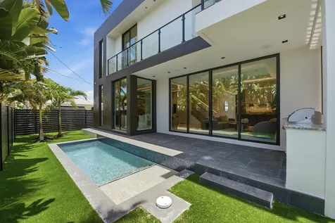 3209 NE 26th Street Fort Lauderdale FL 33305