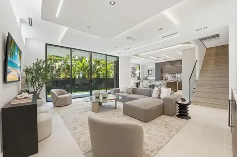 3209 NE 26th Street Fort Lauderdale FL 33305