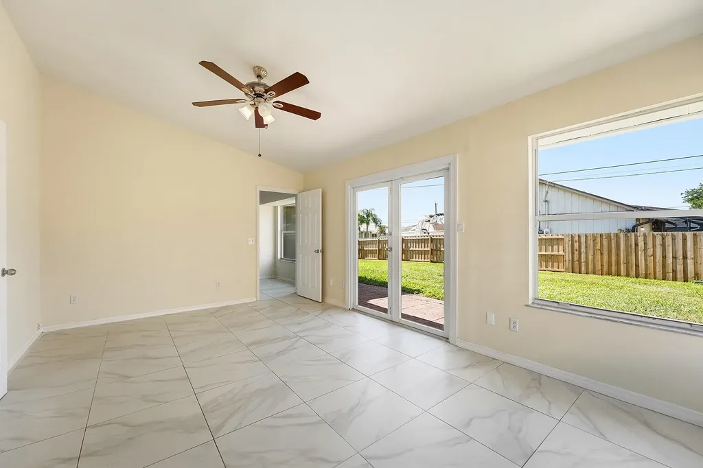 1202 SW Jacqueline Avenue Port St Lucie FL 34953