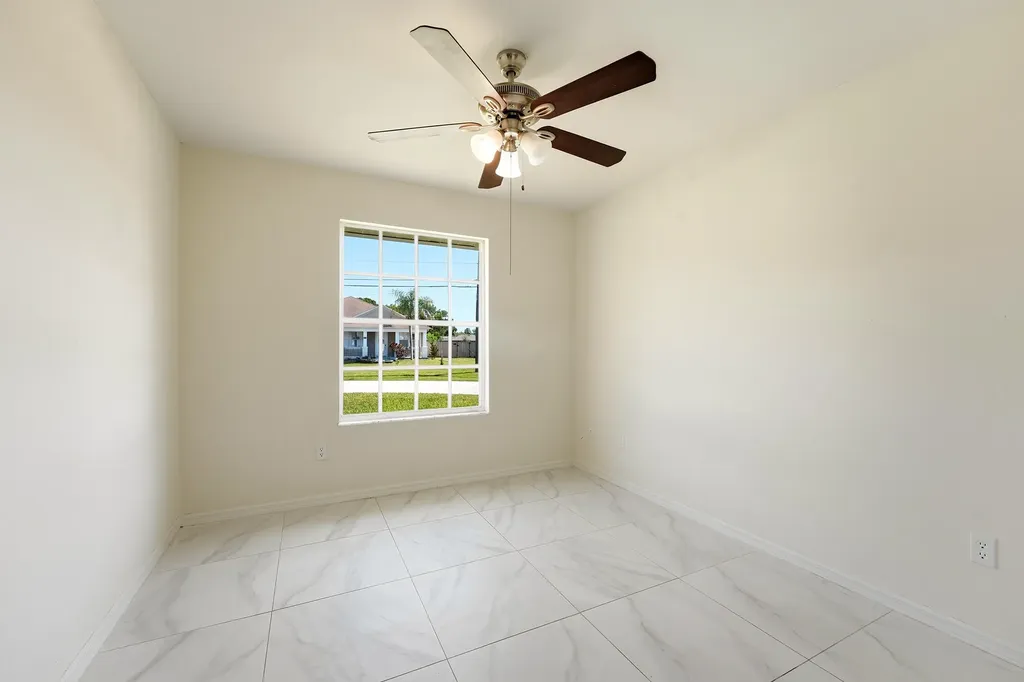 1202 SW Jacqueline Avenue Port St Lucie FL 34953