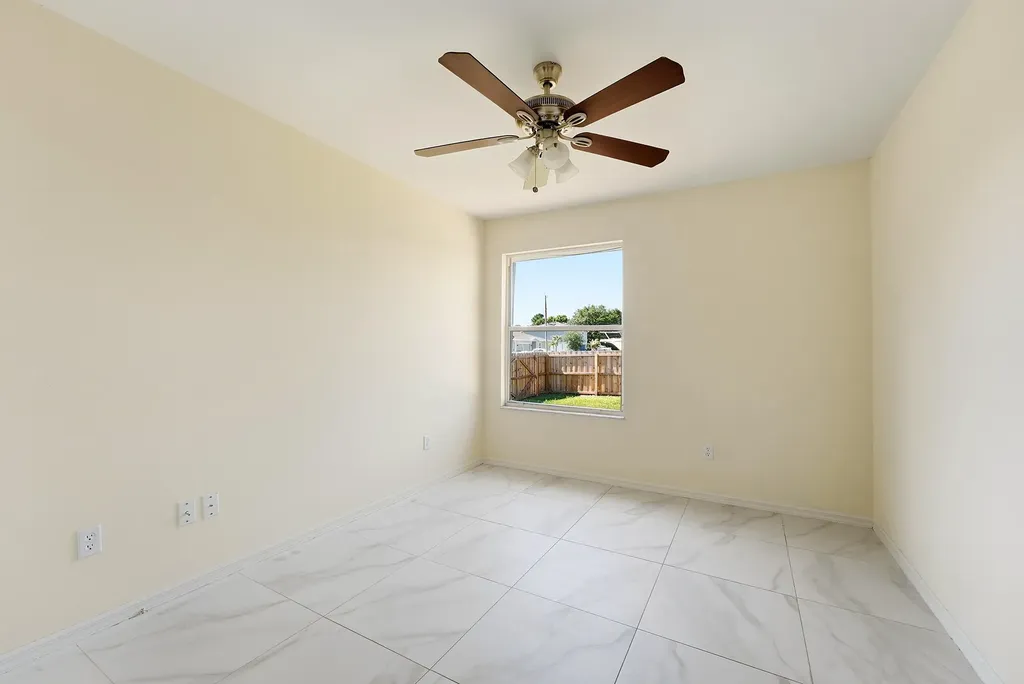 1202 SW Jacqueline Avenue Port St Lucie FL 34953