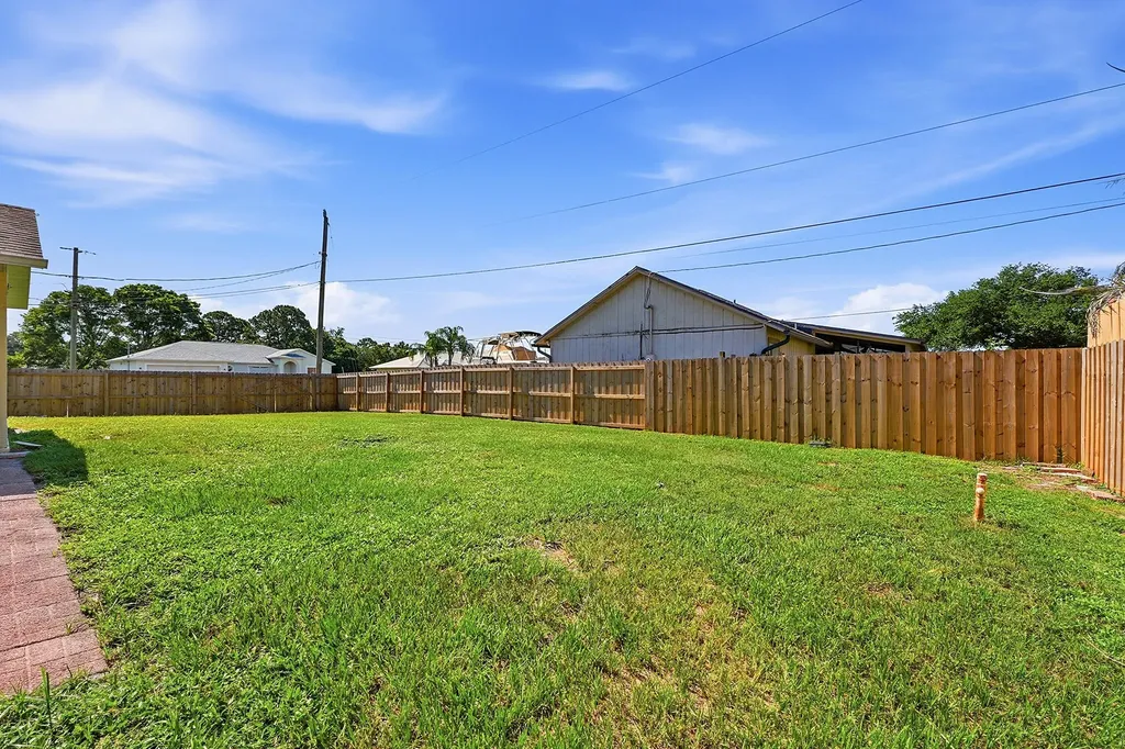 1202 SW Jacqueline Avenue Port St Lucie FL 34953