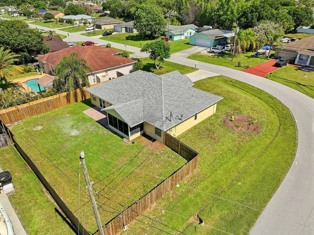 1202 SW Jacqueline Avenue Port St Lucie FL 34953