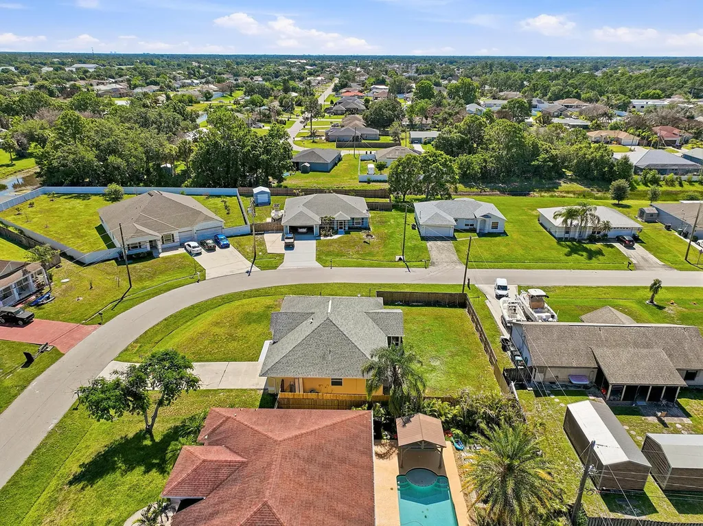1202 SW Jacqueline Avenue Port St Lucie FL 34953