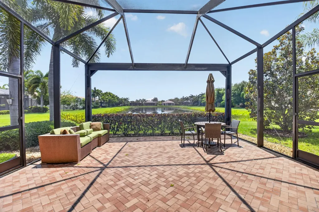 10830 Leaf Bridge Way Boynton Beach FL 33473