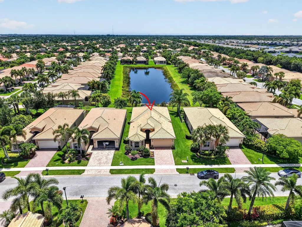 10830 Leaf Bridge Way Boynton Beach FL 33473