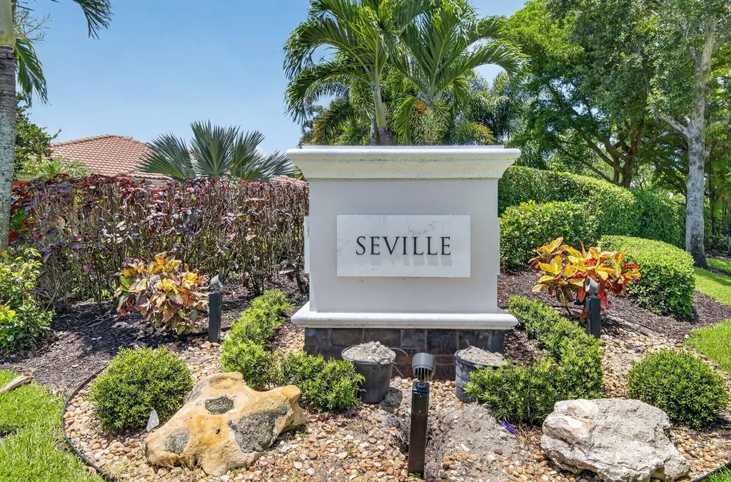 10830 Leaf Bridge Way Boynton Beach FL 33473