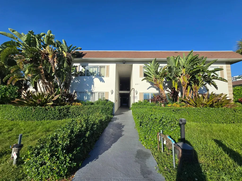 201 SE 6th Avenue Pompano Beach FL 33060