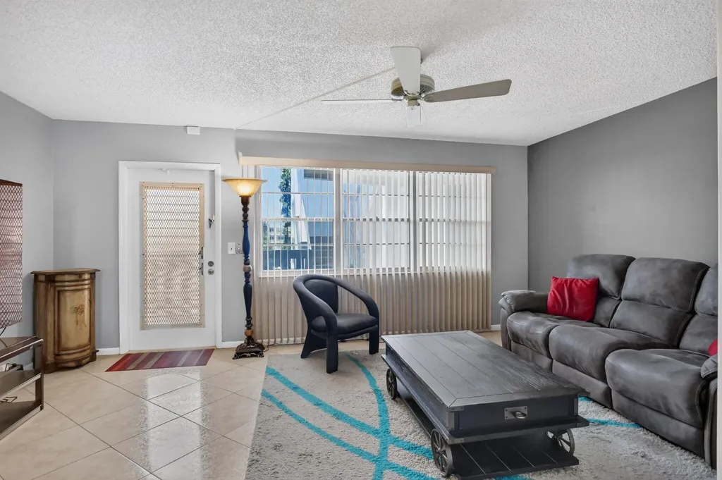 3090 Wolverton E Boca Raton FL 33434