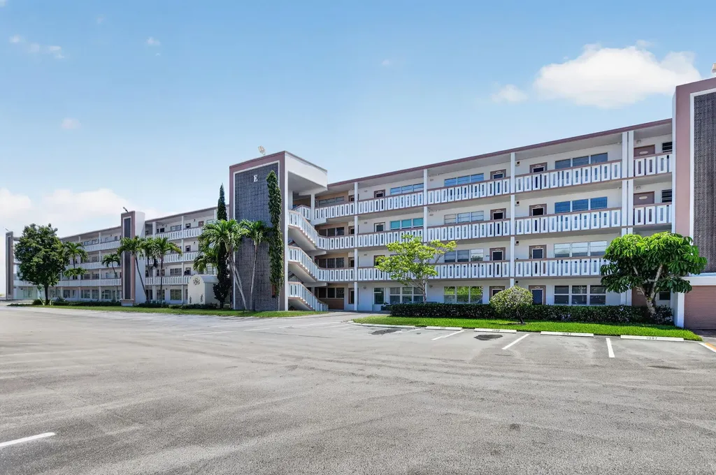 3090 Wolverton E Boca Raton FL 33434