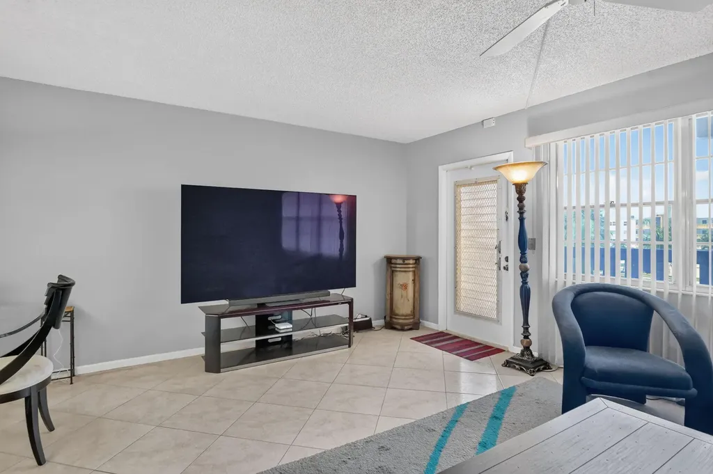 3090 Wolverton E Boca Raton FL 33434