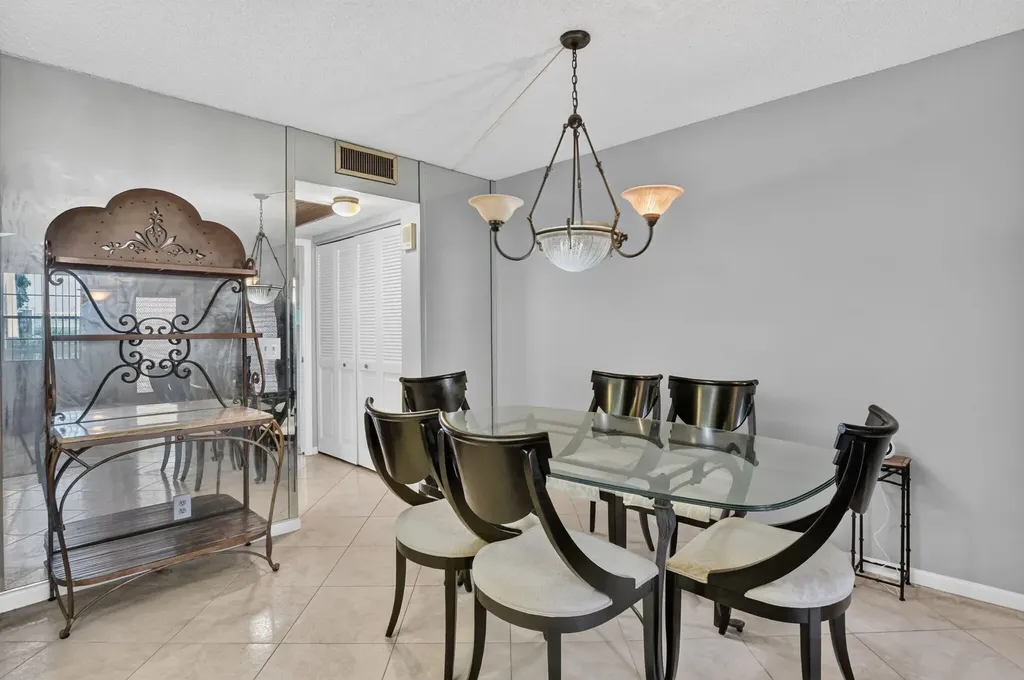 3090 Wolverton E Boca Raton FL 33434