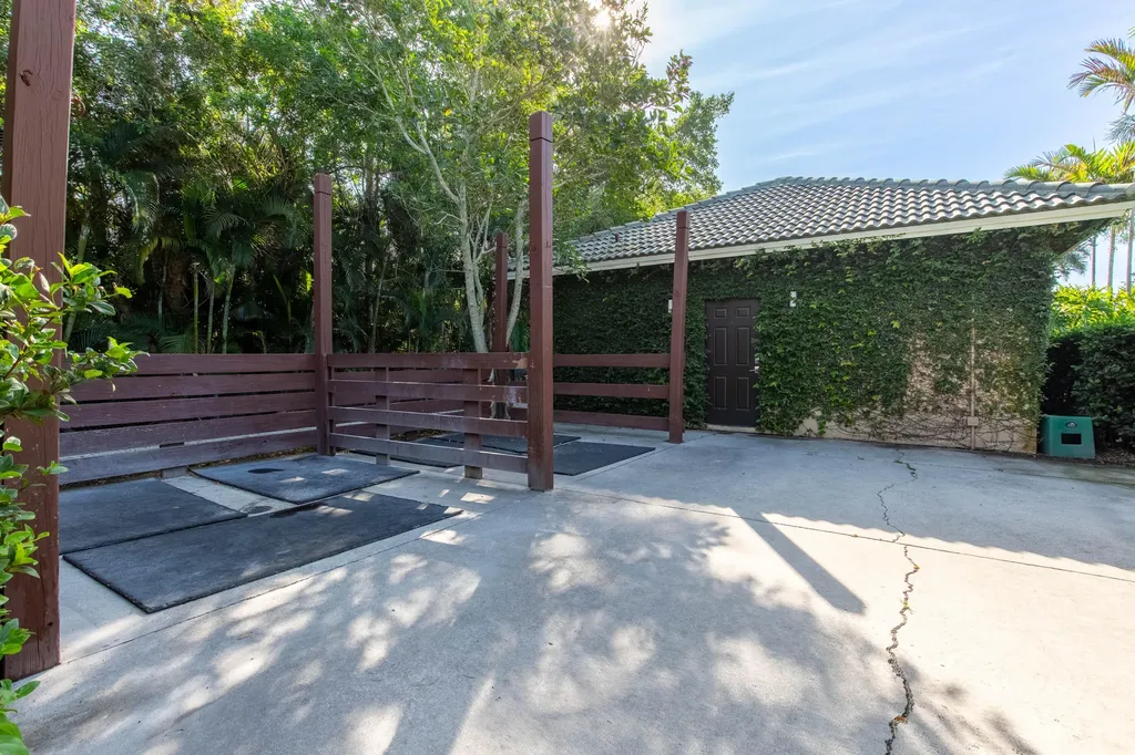 2583 Appaloosa Trail Wellington FL 33414