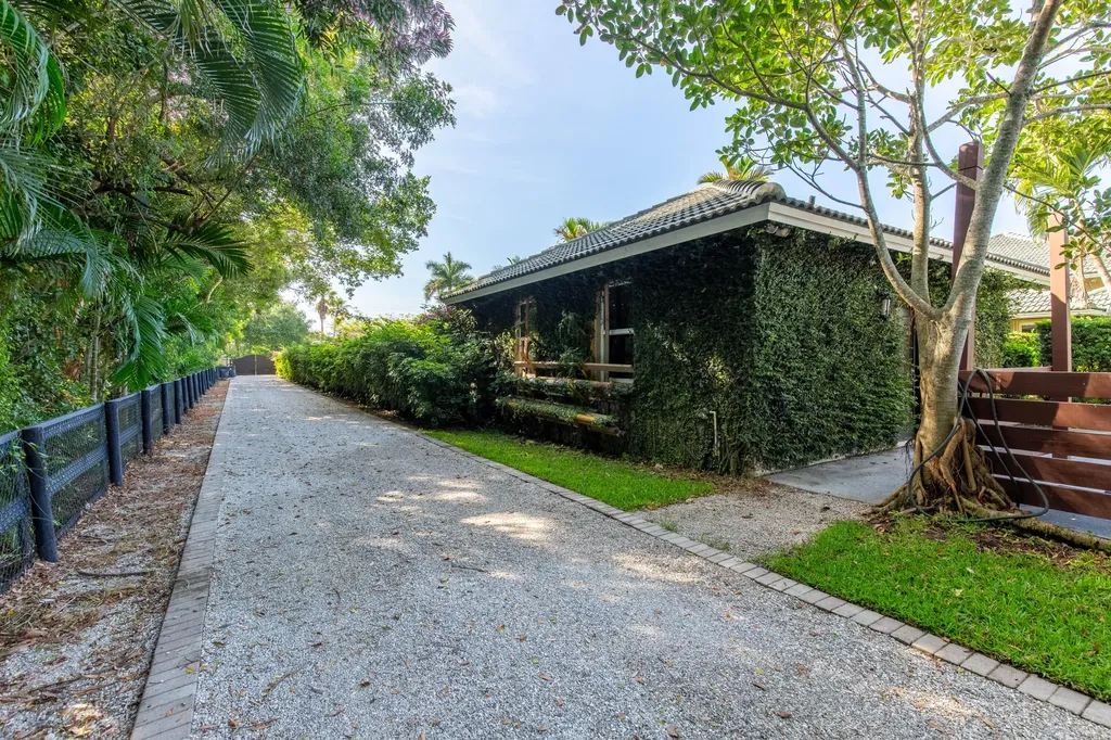 2583 Appaloosa Trail Wellington FL 33414