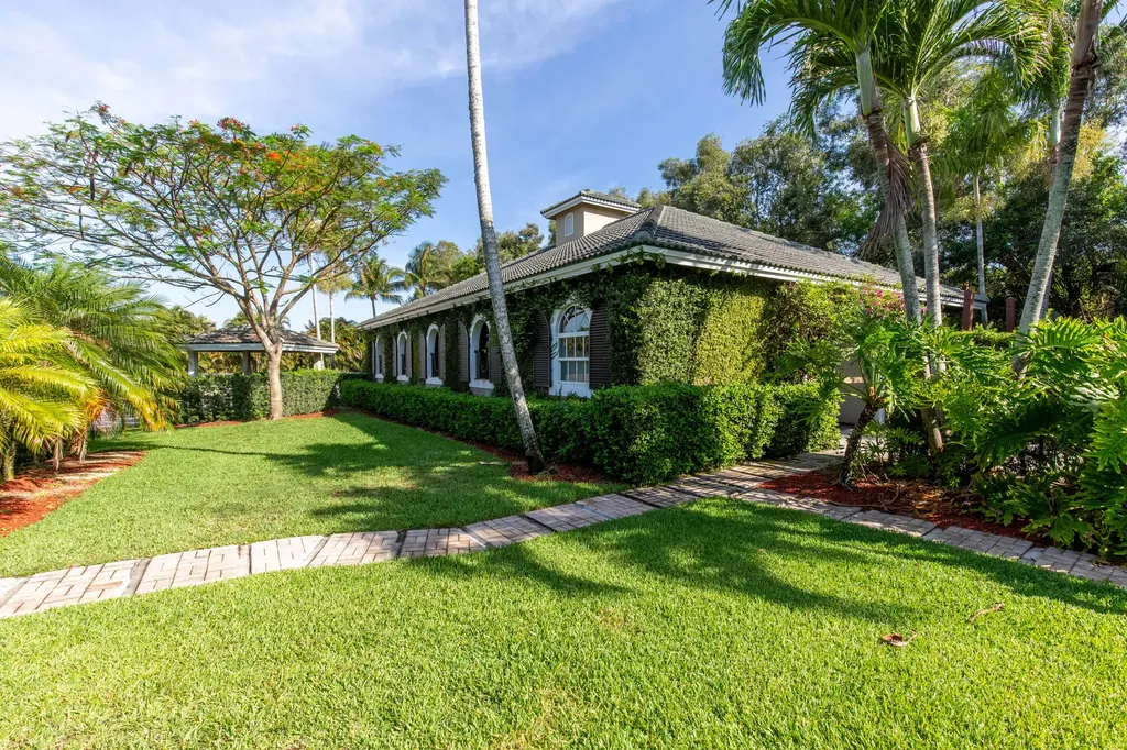 2583 Appaloosa Trail Wellington FL 33414