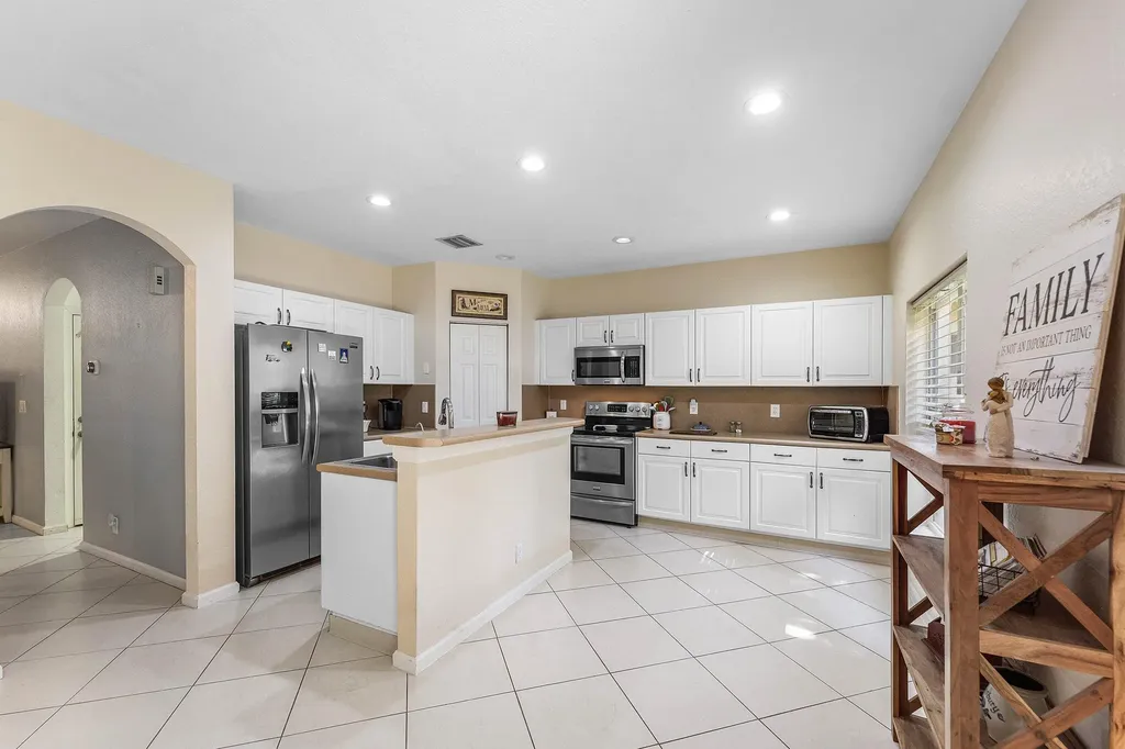 331 Spruce Street Boynton Beach FL 33426