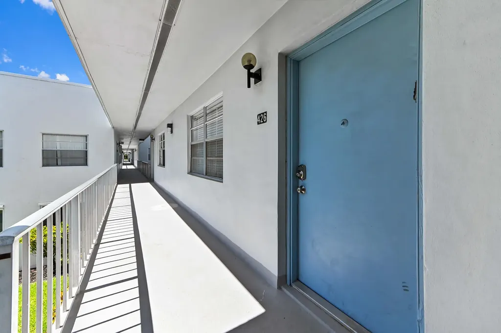 426 Saxony I Delray Beach FL 33446