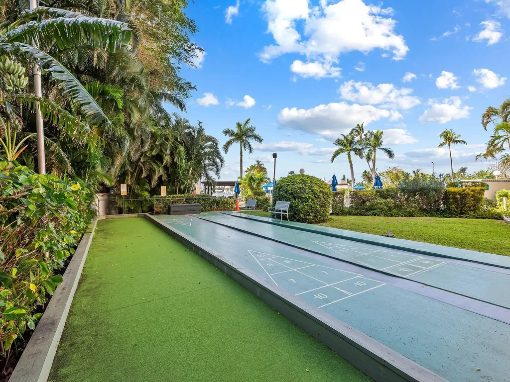 3233 NE 34th Street Fort Lauderdale FL 33308