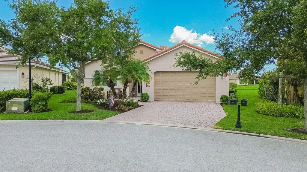9612 SW Gum Tree Court Port St Lucie FL 34987