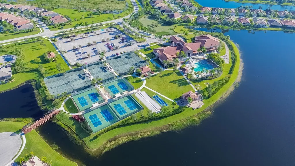 9612 SW Gum Tree Court Port St Lucie FL 34987